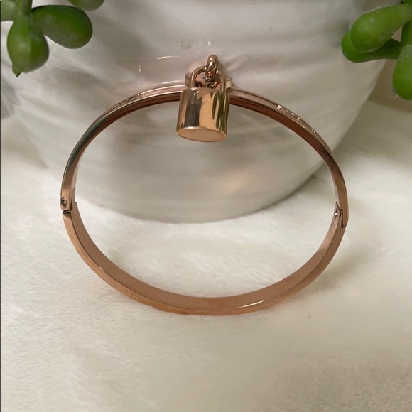 Rose gold lock kit  bracelet - Picture 2 of 3